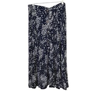 SJS Women’s Knit Skirt Sz Large Navy/White Pull-On Embossed Faux Buttons